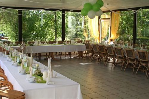 Hotel Bad Schmiedeberger Hof 레스토랑 사진